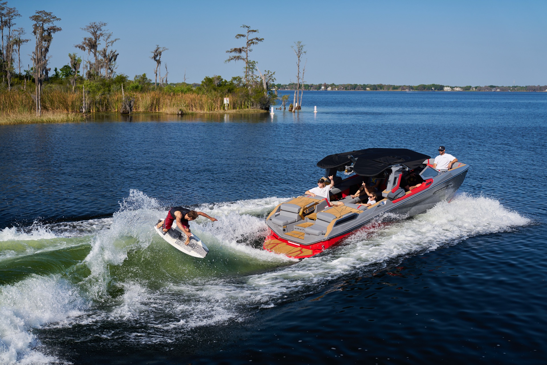 Nautique Surf System in Action (G25 Paragon)